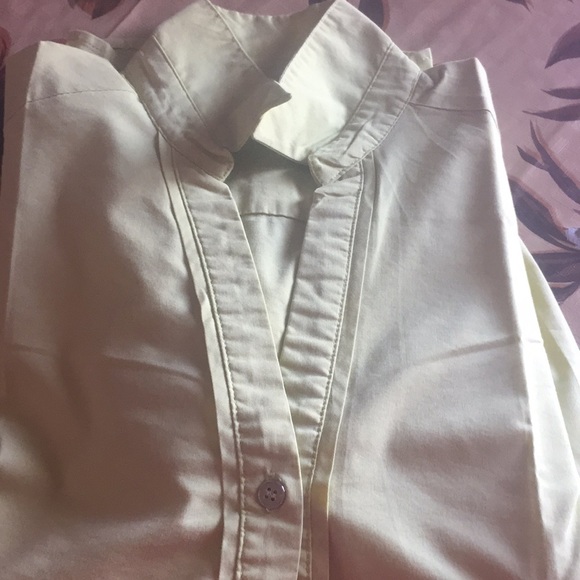 NY and Co. XS Button down top - Picture 3 of 3